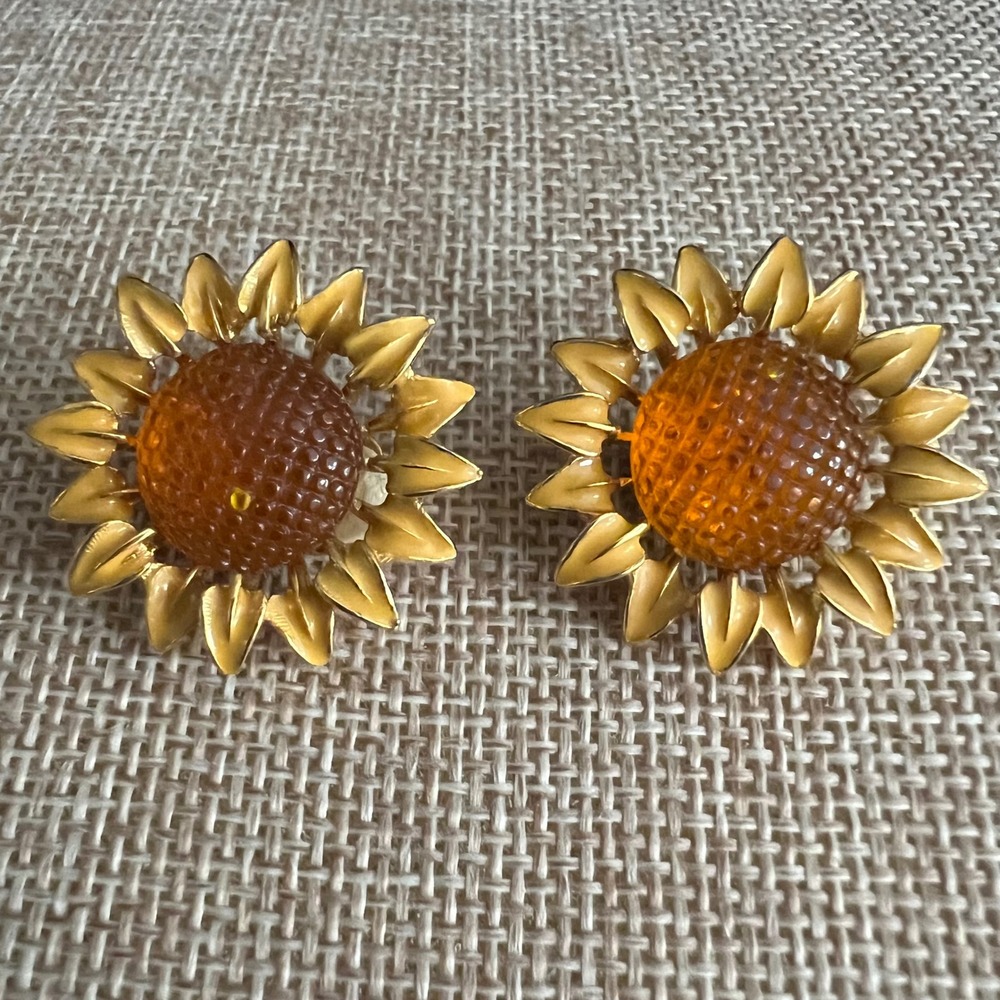 Graziano Vintage Sunflower Clip On Earrings Gold Amber Enamel 1.25" Cottagecore